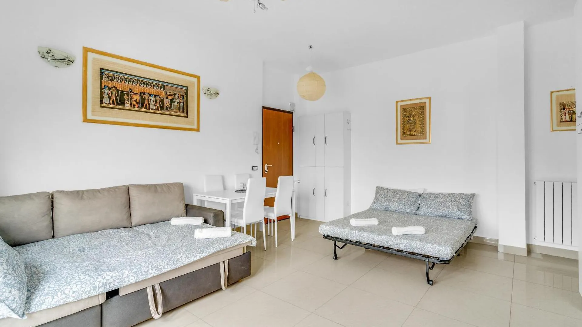 Rog27-Large Apartment With Transport Close To Home- Milán 0*,