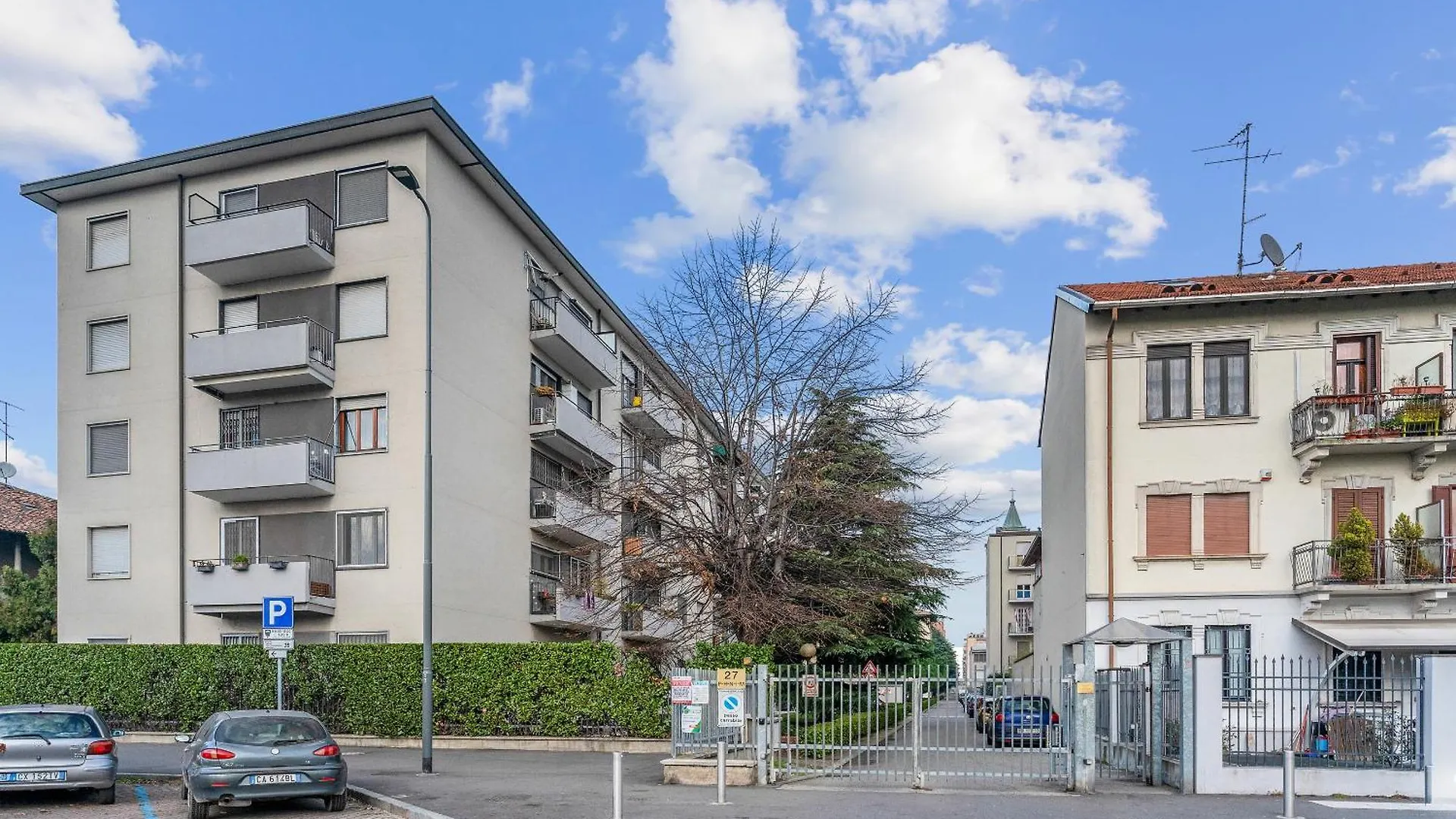 Rog27-Large Apartment With Transport Close To Home- Milán Itálie