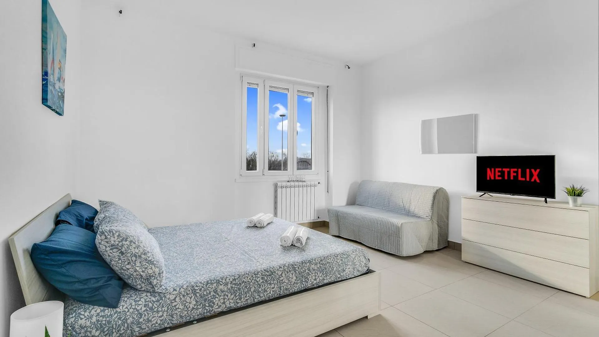 Rog27-Large Apartment With Transport Close To Home- Milán Itálie