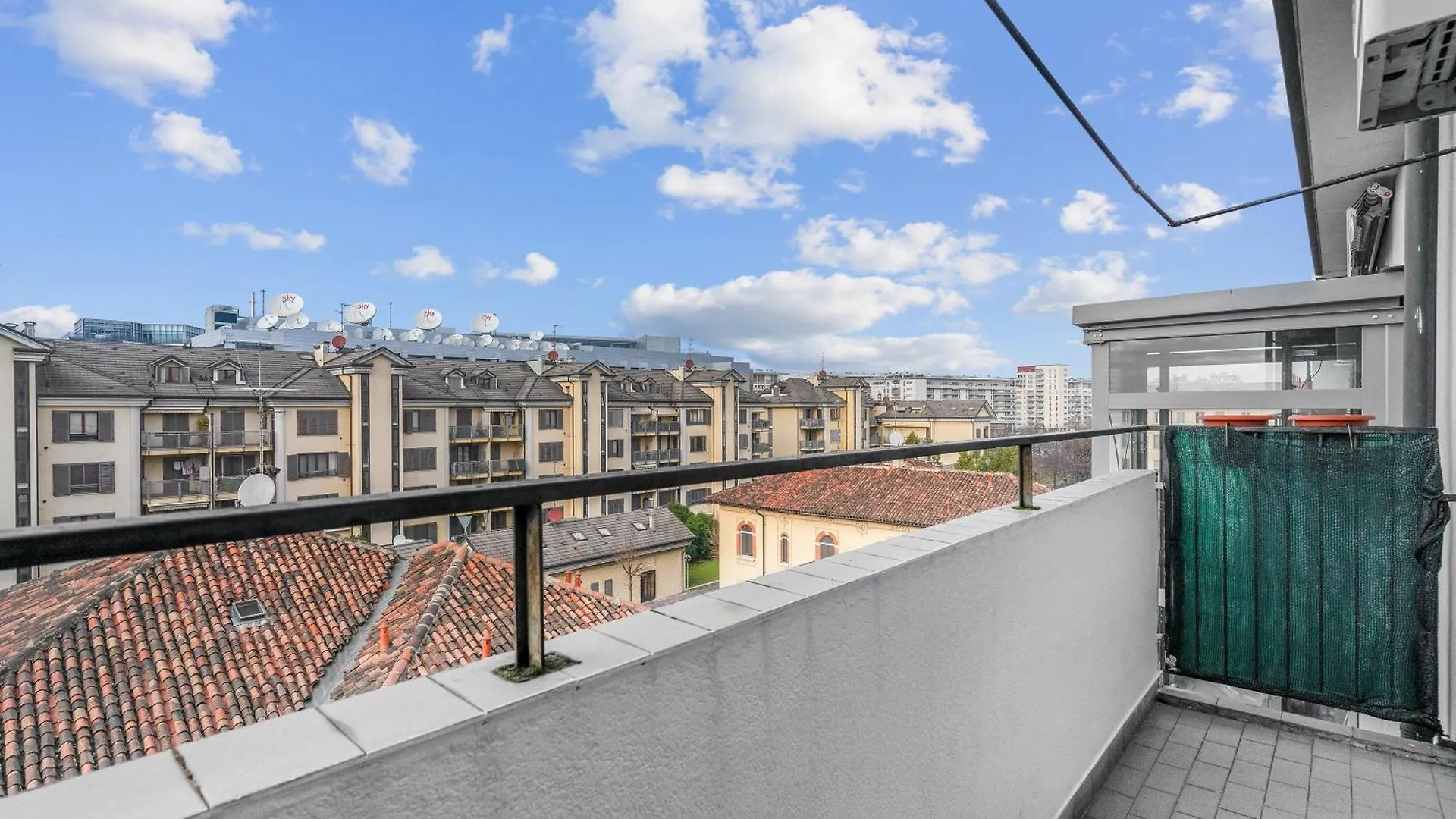 Rog27-Large Apartment With Transport Close To Home- Milán